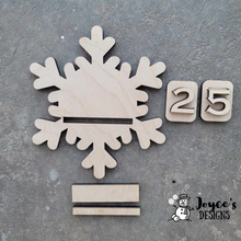 Load image into Gallery viewer, Snowman Christmas Countdown Shelf Sitter