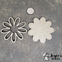 Load image into Gallery viewer, Welcome Daisies Doorhanger