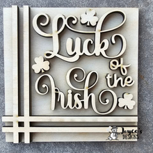 Load image into Gallery viewer, Interchangeable Wooden Tissue Box Cover – Fits 4.25” Insert Signs – DIY Home Décor Cube Base