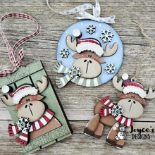 Load image into Gallery viewer, Santa hat moose ornament