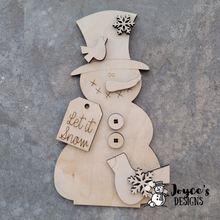 Load image into Gallery viewer, Cardinal and Snowman Shelf Sitter