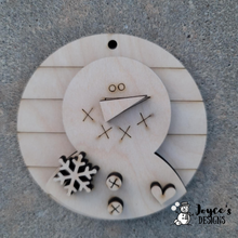 Load image into Gallery viewer, Snoman with snowflake roundornament
